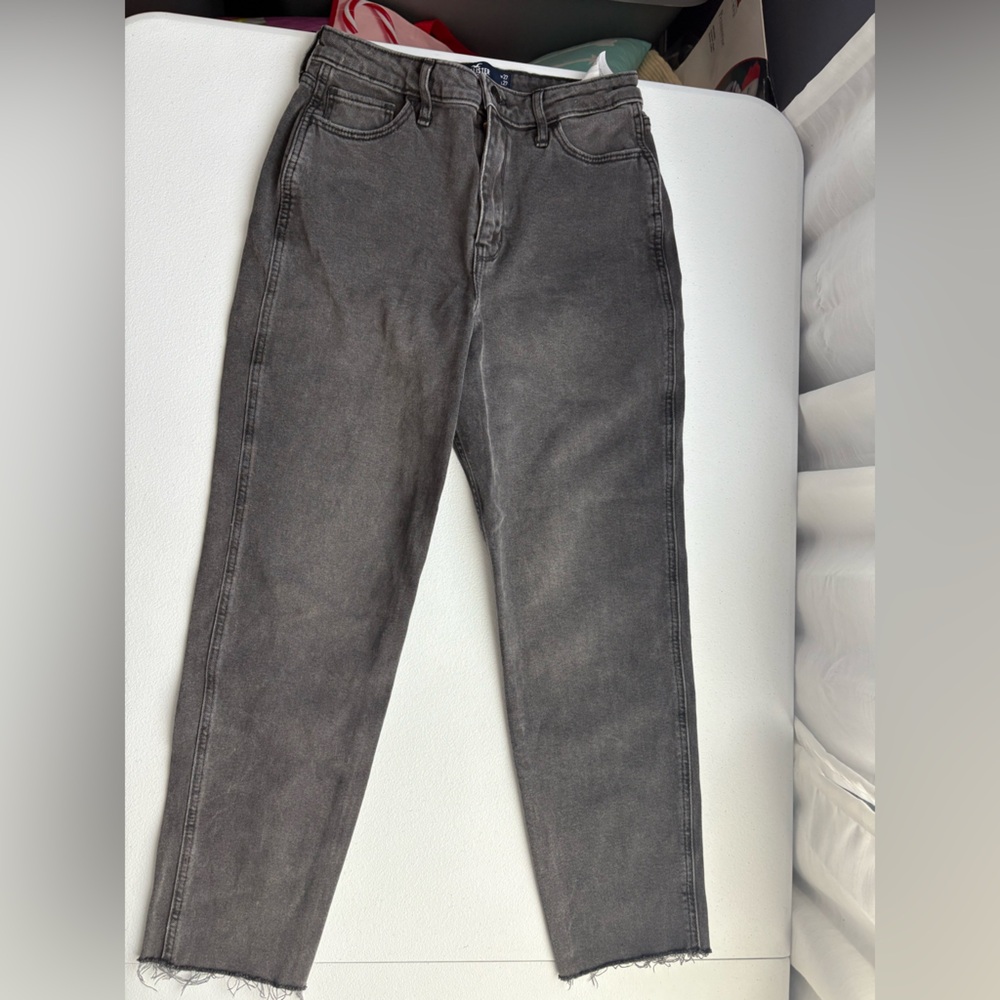 Hollister‎ Charcoal Cropped Jeans